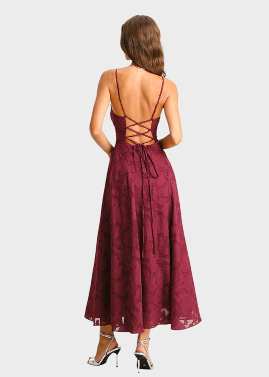 Vestido longo com flores e costas nuas
